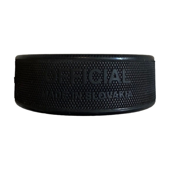 NHL / DETROIT RED WINGS OFFICIAL HOCKEY PUCK WITH GUSTAV NYQUIST #14 AUTOGRAPH - Picture 2 of 3